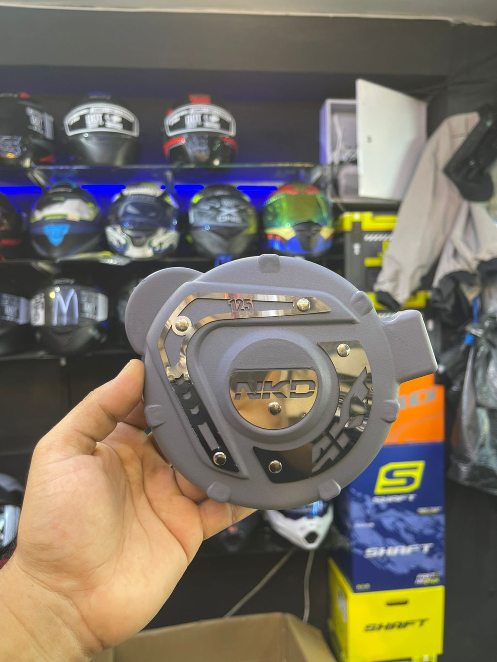 Kit Tapa Motor AKT NKD 125 morado - tapa piñón